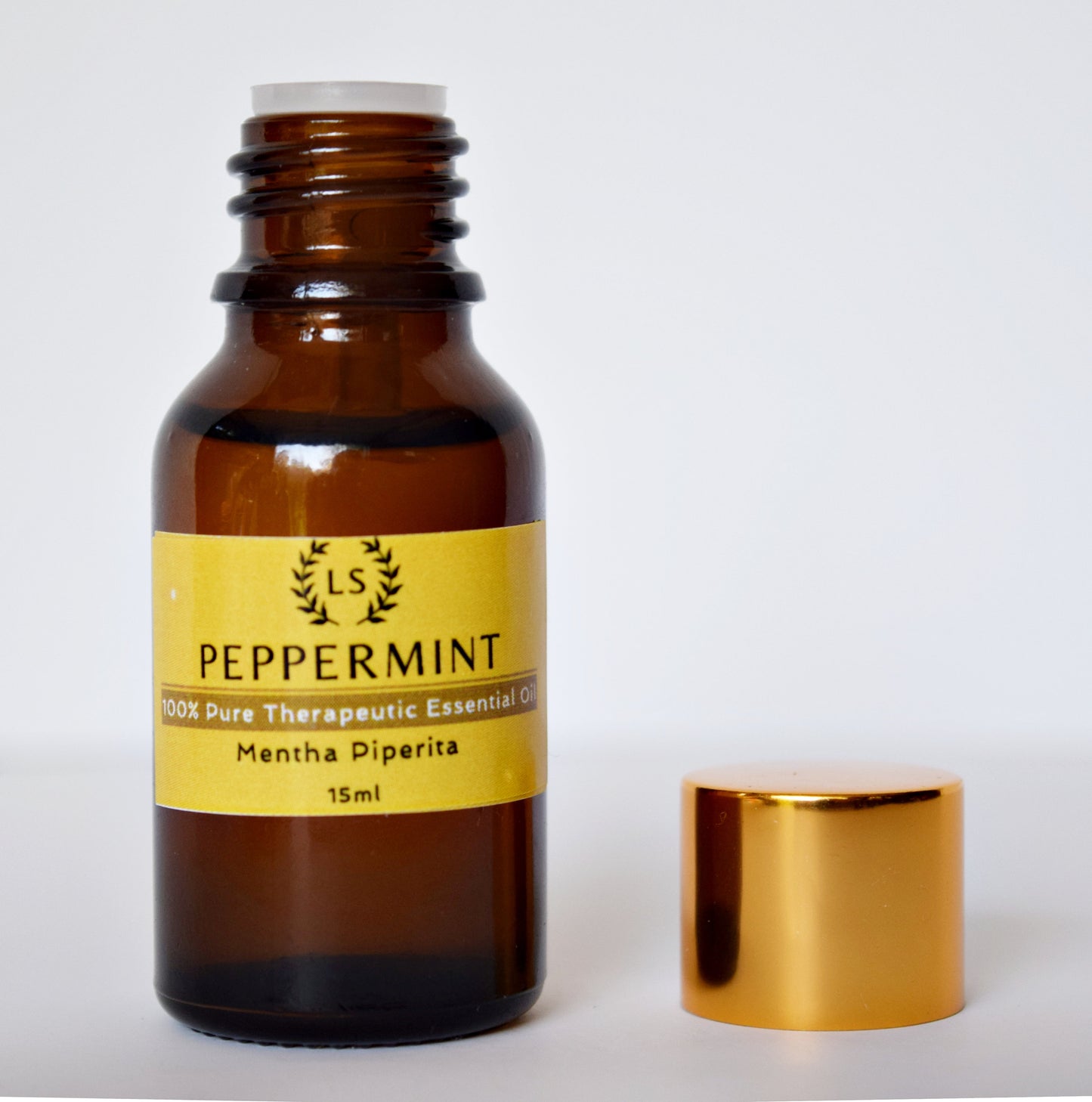 Peppermint Essential Oil. Pure Therapeutic Grade