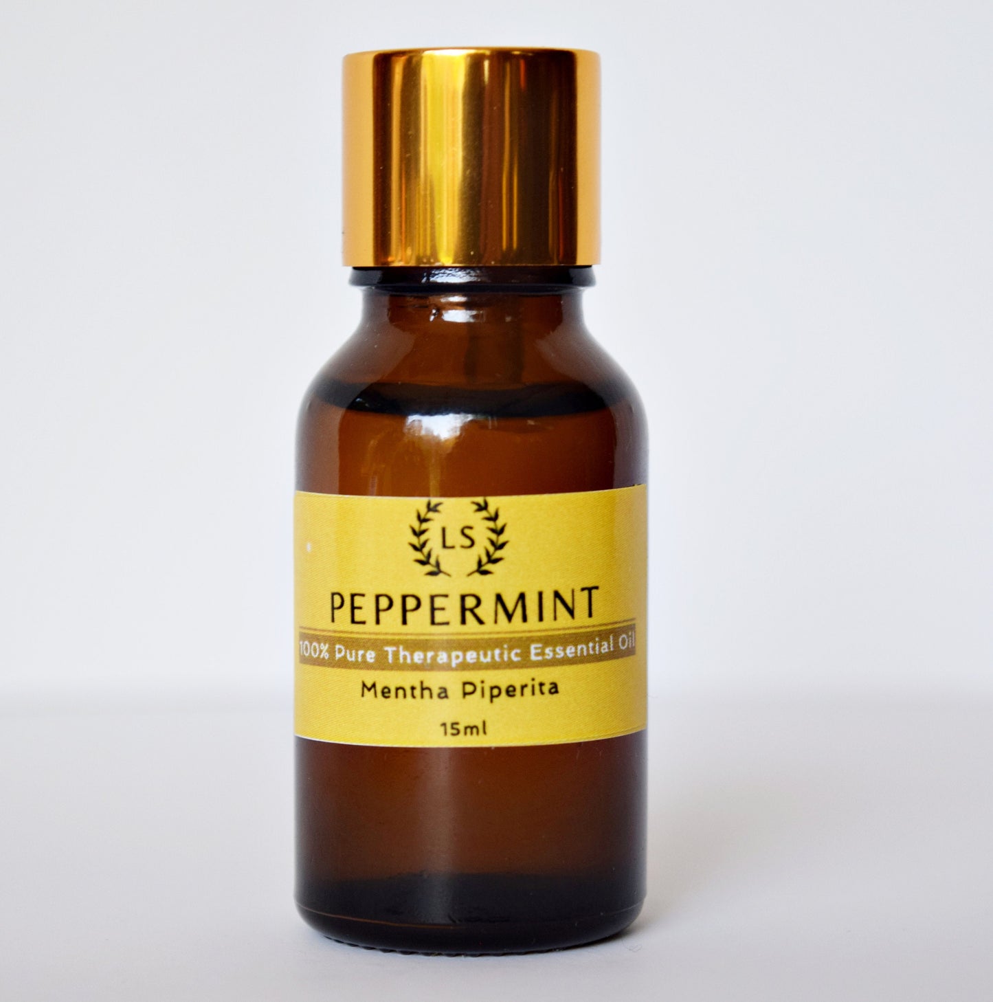 Peppermint Essential Oil. Pure Therapeutic Grade